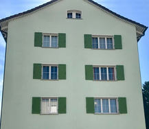 Algenmann Schweiz - Haus in Wil SG - Fassadenreinigung mit 5 Jahren Garantie